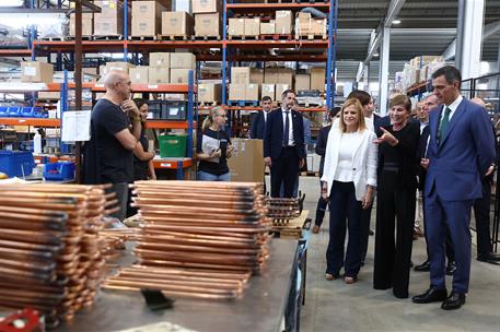 22/05/2025. Pedro Sánchez visita la empresa ITV ICE MAKERS. El presidente del Gobierno, Pedro Sánchez, durante su visita a una fábrica afect...