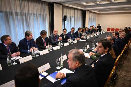 22/07/2025. Pedro Sánchez viaja a Uruguay. Pedro Sánchez durante el encuentro la reunión que ha mantenido con empresarios