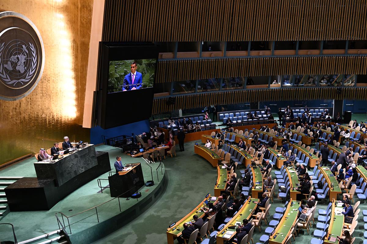 22/09/2025. Conferencia sobre Palestina en la ONU. El presidente del Gobierno, Pedro Sánchez, en la Conferencia Internacional de Alto Nivel ...