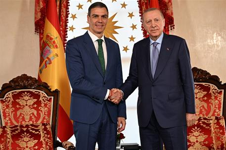 23/05/2025. El presidente del Gobierno viaja a Turquía. El presidente del Gobierno, Pedro Sánchez, y el presidente de la República de Turquí...