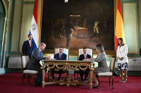 23/07/2025. Pedro S&#225;nchez viaja a Paraguay. El presidente del Gobierno, Pedro S&#225;nchez, y el presidente de Paraguay, Santiago Pe&#241;a, presiden ...