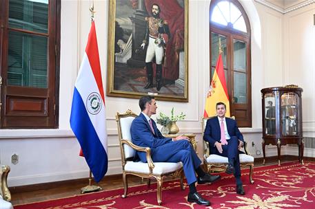 23/07/2025. Pedro S&#225;nchez viaja a Paraguay. El presidente del Gobierno, Pedro S&#225;nchez, y el presidente de Paraguay, Santiago Pe&#241;a, durante l...