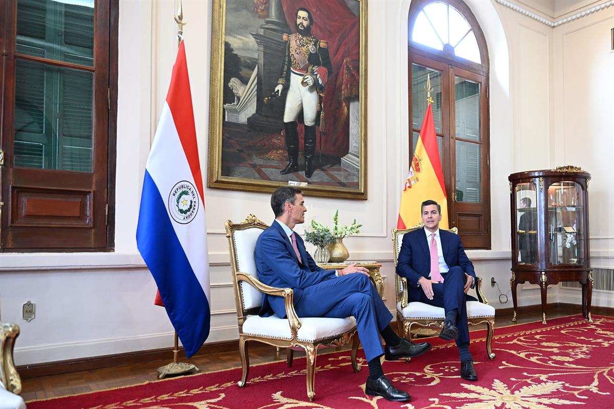 23/07/2025. Pedro Sánchez viaja a Paraguay. El presidente del Gobierno, Pedro Sánchez, y el presidente de Paraguay, Santiago Peña, durante l...