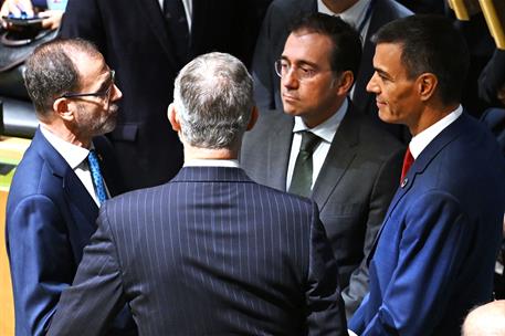 23/09/2025. Sánchez en la Asamblea General de Naciones Unidas. El presidente del Gobierno, Pedro Sánchez, junto al rey Felipe VI y el minist...