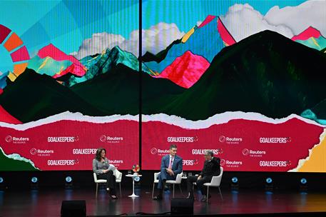 23/09/2025. Pedro Sánchez recibe el premio de la Fundación Gates. El presidente del Gobierno, Pedro Sánchez, con el empresario Bill Gates.