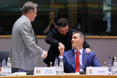 23/10/2025. Pedro Sánchez participa en la reunión del Consejo Europeo. El presidente del Gobierno, Pedro Sánchez, y el presidente de Ucrania...