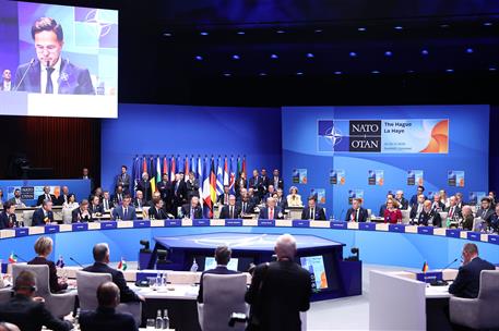 25/06/2025. Pedro Sánchez participa en la Cumbre de la OTAN celebrada en La Haya. El presidente del Gobierno, Pedro Sánchez, junto al resto ...