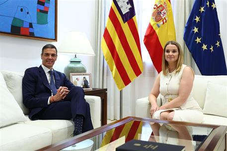 29/07/2025. Pedro S&#225;nchez se re&#250;ne con Marga Prohens. El presidente del Gobierno, Pedro S&#225;nchez, durante la reuni&#243;n que ha mantenido con la ...