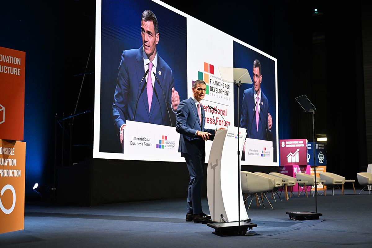 30/06/2025. El presidente del Gobierno inaugura el International Business Forum. El presidente del Gobierno, Pedro Sánchez, interviene en la...