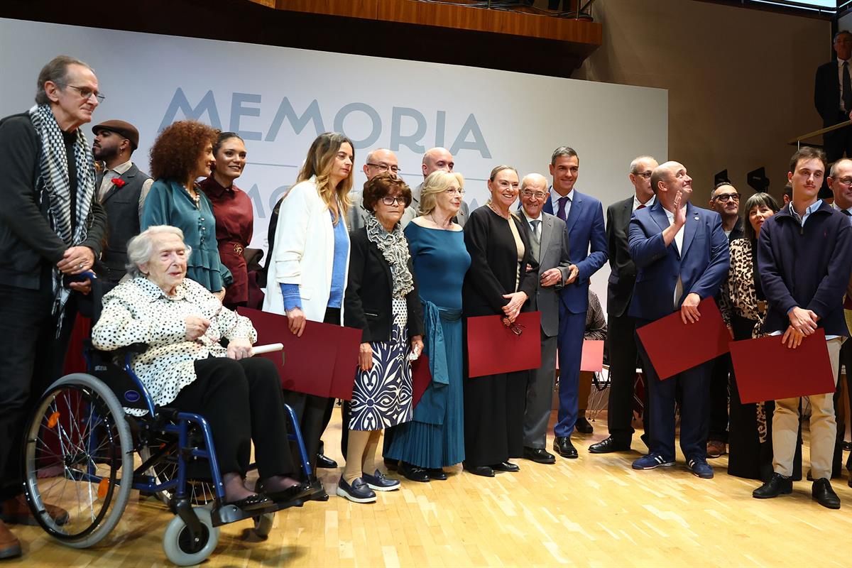 31/10/2025. Pedro Sánchez asiste al homenaje a las víctimas del golpe militar, la guerra y la dictadura. El presidente del Gobierno, Pedro S...