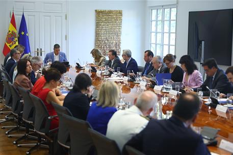 1/09/2026. El presidente del Gobierno, Pedro Sánchez, preside la reunión del Consejo de Seguridad Nacional. El presidente del Gobierno, Pedr...