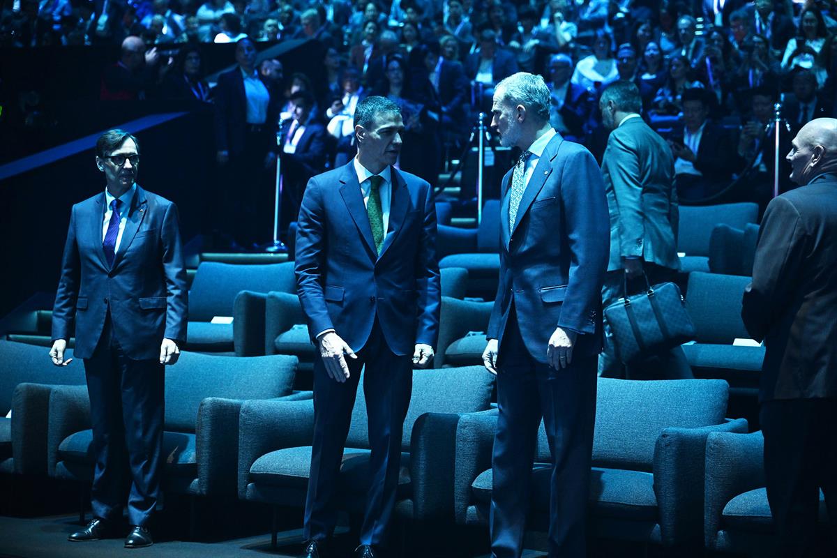 2/03/2026. Sánchez asiste a la inauguración del'GSMA Mobile World Congress Barcelona 2026'. El presidente de la Generalitat de Cataluña, Sal...