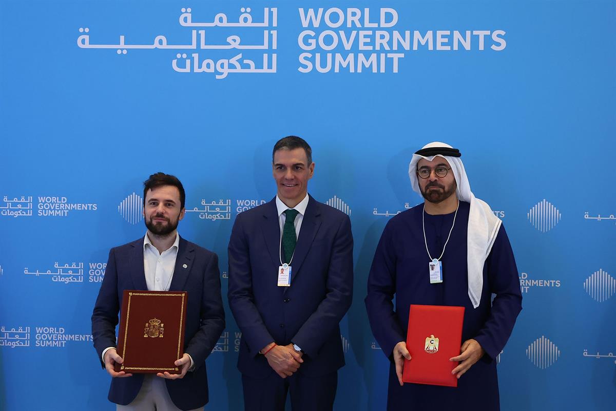 3/02/2026. Pedro Sánchez participa en la Cumbre Mundial de Gobiernos en Dubái. El director del Gabinete de la Presidencia del Gobierno, Dieg...