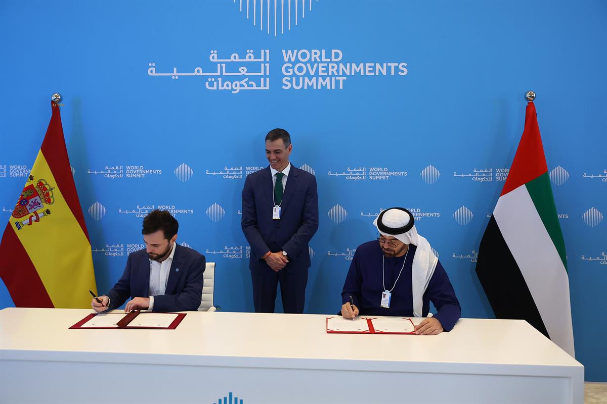 3/02/2026. Pedro Sánchez participa en la Cumbre Mundial de Gobiernos en Dubái. El director del Gabinete de la Presidencia del Gobierno, Dieg...