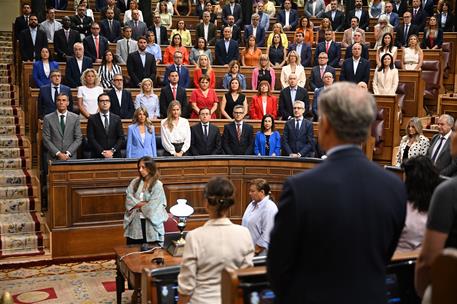 3/09/2026. Pedro Sánchez appears before the Lower House of Parliament. The Lower House of Parliament observes a minute of silence in memory ...