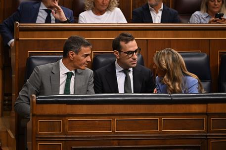 3/09/2026. Pedro Sánchez appears before the Lower House of Parliament. The President of the Goverment of Spain, Pedro Sánchez, chats with th...