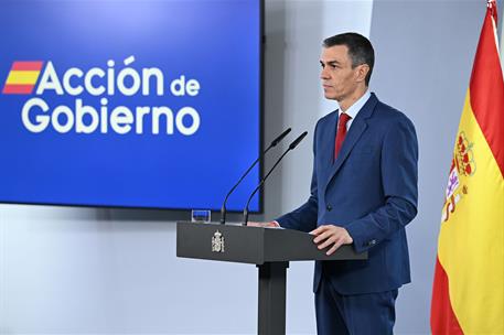 4/03/2026. Sánchez declaración internacional. El presidente del Gobierno, Pedro Sánchez, en un momento de su declaración institucional para ...