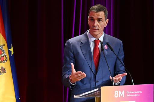 4/03/2026. Pedro Sánchez closes the institutional event commemorating International Women's Day. The President of the Government of Spain, P...
