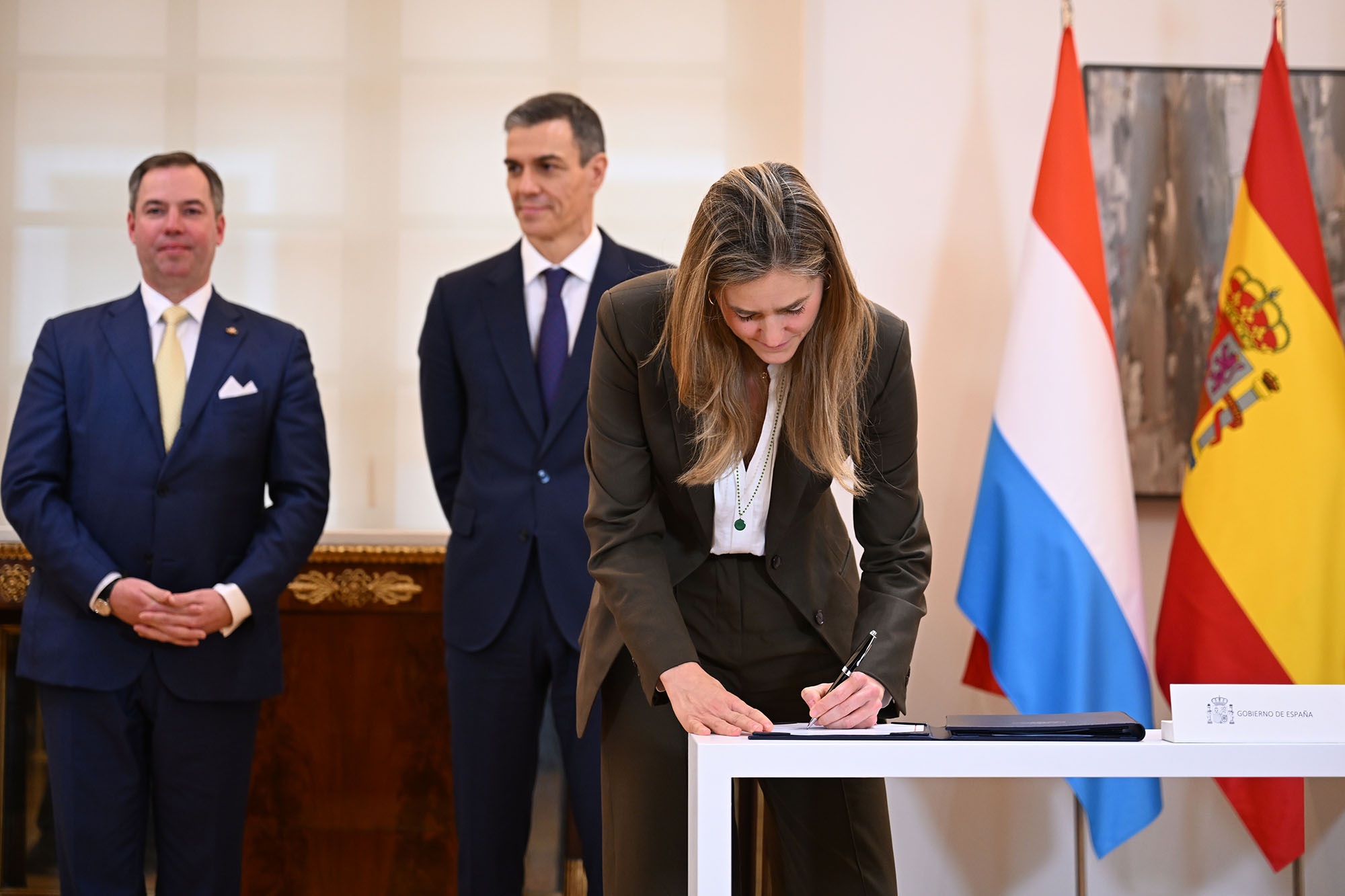 La ministra para la Transici&oacute;n Ecol&oacute;gica y el Reto Demogr&aacute;fico, Sara Aagesen, en la firma de acuerdos con Luxemburgo