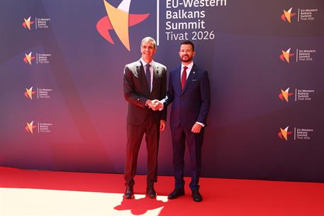 5/06/2026. Pedro Sánchez asiste a la Cumbre UE-Balcanes Occidentales. El presidente del Gobierno, Pedro Sánchez, participa en el saludo del ...