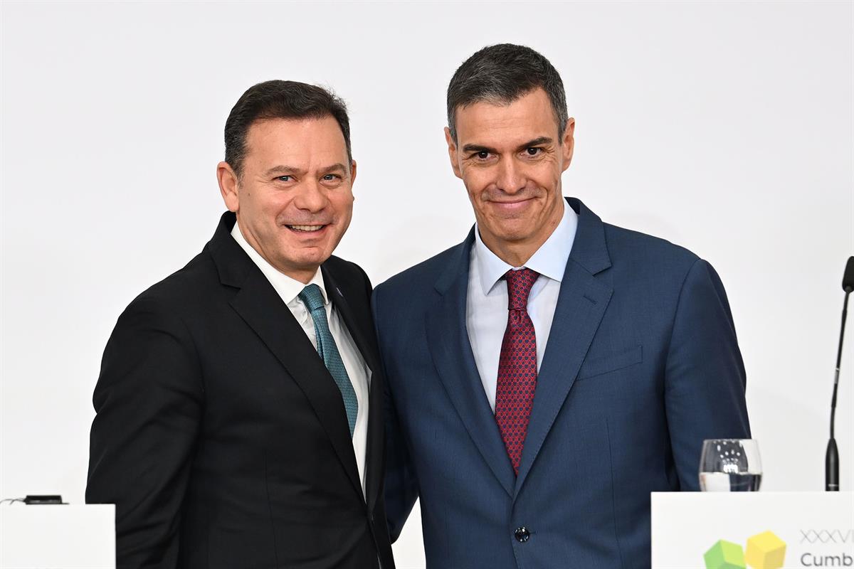 6/03/2026. XXXVI Cumbre Hispano-Portuguesa. El primer ministro de Portugal, Luís Montenegro, y el presidente del Gobierno, Pedro Sánchez, al...