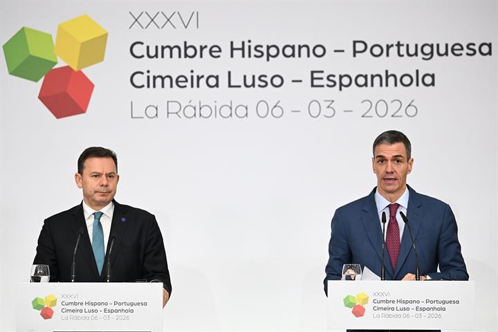 6/03/2026. XXXVI Cumbre Hispano-Portuguesa. El presidente del Gobierno, Pedro Sánchez, y el primer ministro de Portugal, Luís Montenegro, du...