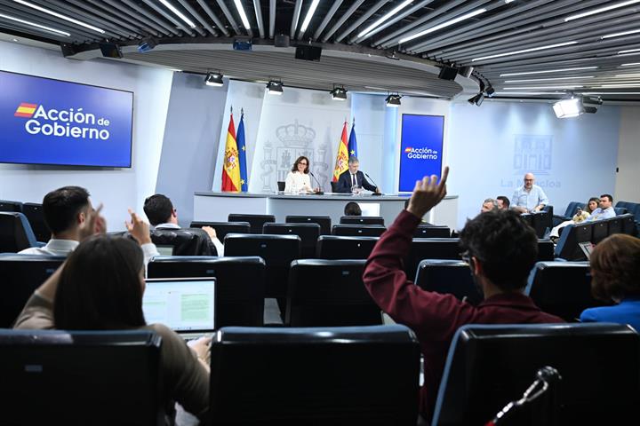6/05/2026. Rueda de prensa tras la reunión de seguimiento de la situación de la embarcación 'MV Hondius'. La ministra de Sanidad, Mónica Gar...