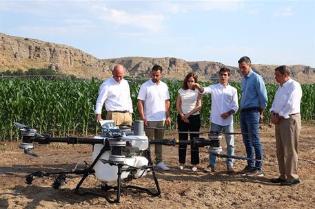6/07/2026. Pedro Sánchez presenta el Plan Estatal de Fertilizantes. El presidente del Gobierno, Pedro Sánchez, y el ministro de Agricultura,...