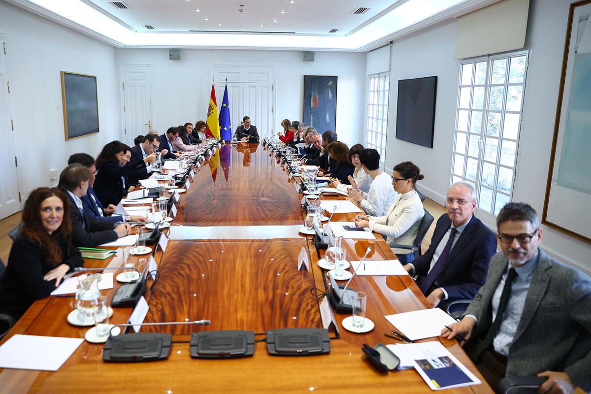 7/01/2026. Pedro Sánchez chairs the meeting of the of the Interministerial Commission for Recovery, Transformation and Resilience. The Presi...