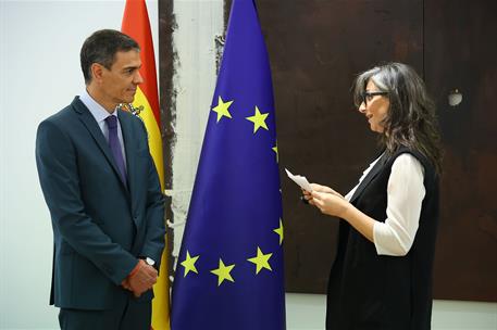 7/05/2026. Pedro Sánchez condecora a Francesca Albanese. El presidente del Gobierno, Pedro Sánchez, junto a la relatora especial de las Naci...