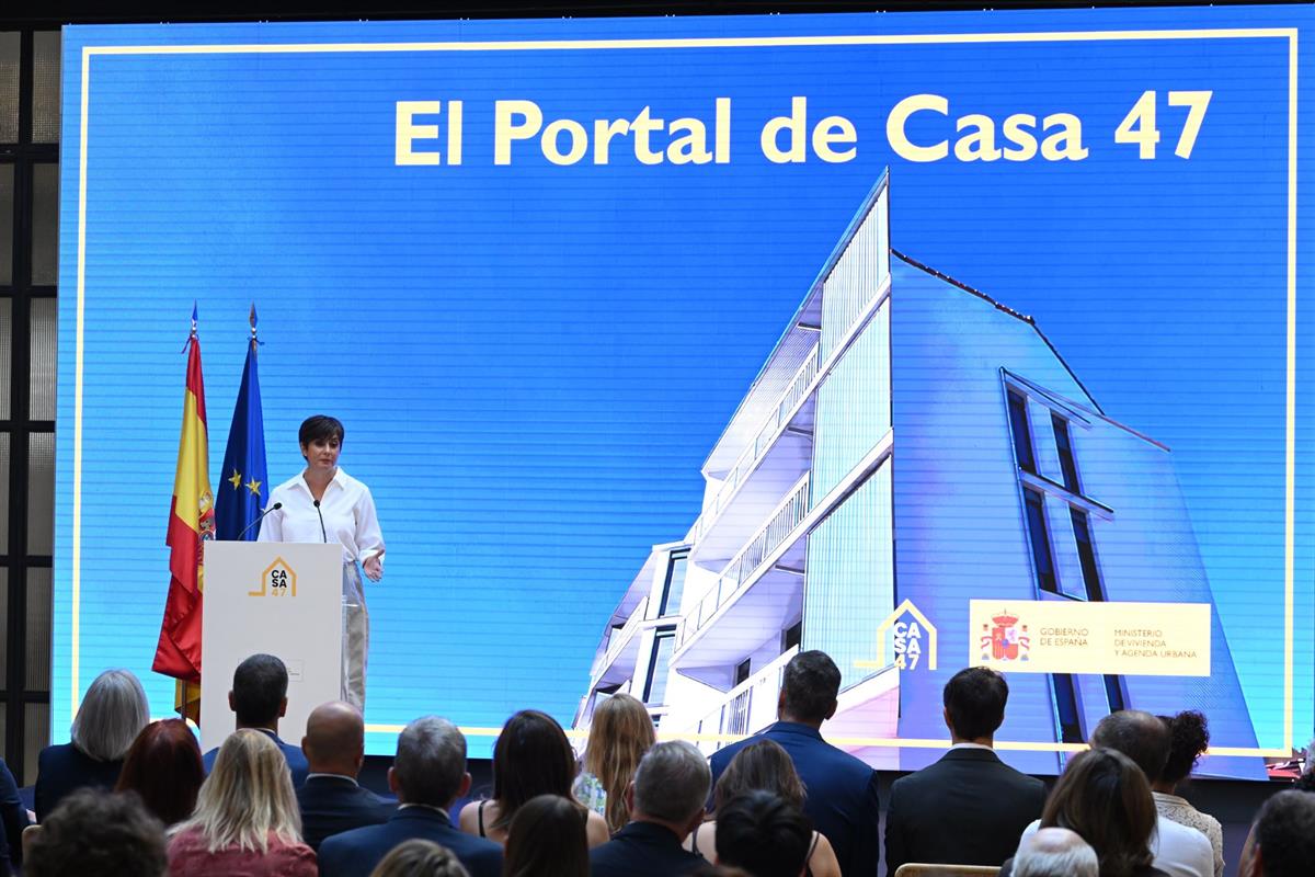 7/09/2026. Pedro Sánchez closes the presentation of the CASA47 portal. The Minister for Housing and Urban Agenda, Isabel Rodríguez, during t...