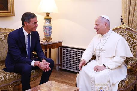 8/06/2026. El papa León XIV recibe al presidente del Gobierno, Pedro Sánchez. Otro momento del encuentro privado entre el presidente del Gob...