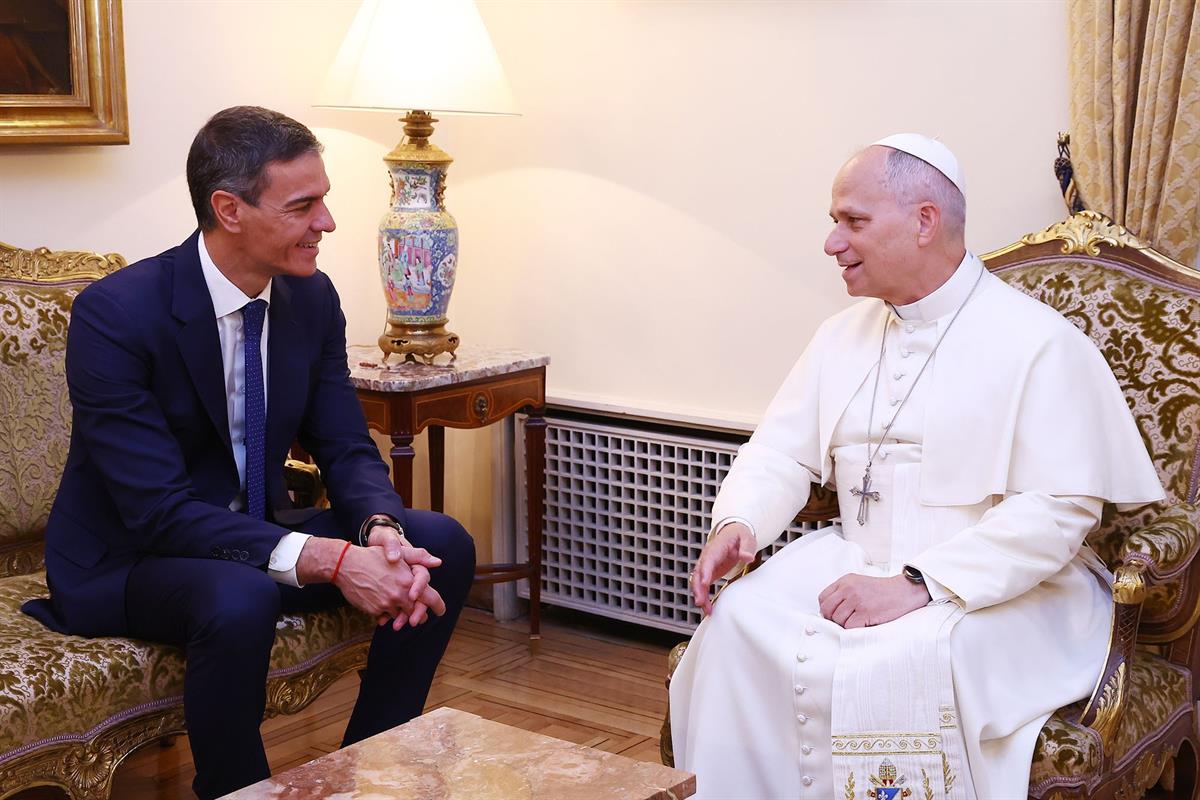 8/06/2026. El papa León XIV recibe al presidente del Gobierno, Pedro Sánchez. Otro momento del encuentro privado entre el presidente del Gob...
