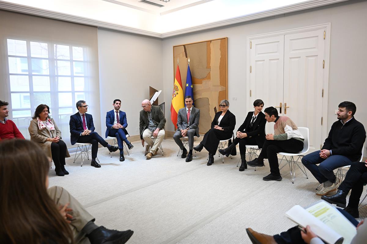 9/01/2026. Meeting with representatives of associations of victims of sexual abuse in the Church. The President of the Government of Spain, ...
