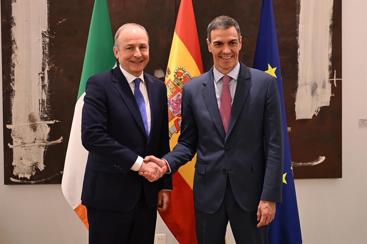 10/03/2026. Sanchez primer ministro Irlanda. Saludo entre el presidente del Gobierno, Pedro Sánchez, y el primer ministro de Irlanda, Micheál Martin.