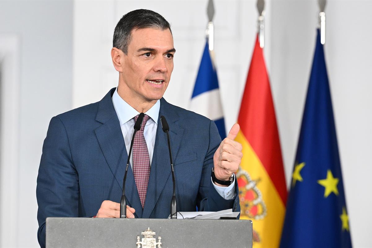 12/01/2026. The President of the Government of Spain receives the Prime Minister of Greece, Kyriakos Mitsotakis. The President of the Govern...