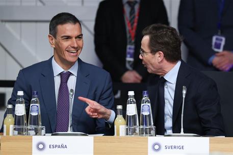 12/02/2026. Pedro Sánchez retiro líderes UE. El presidente del Gobierno, Pedro Sánchez, en un momento de la reunión informal del Consejo Europeo.