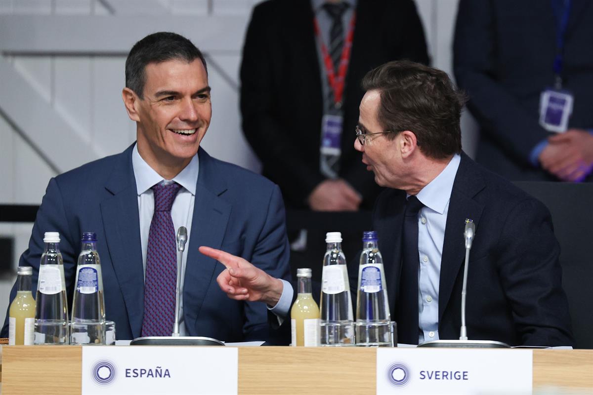 12/02/2026. Pedro Sánchez retiro líderes UE. El presidente del Gobierno, Pedro Sánchez, en un momento de la reunión informal del Consejo Europeo.