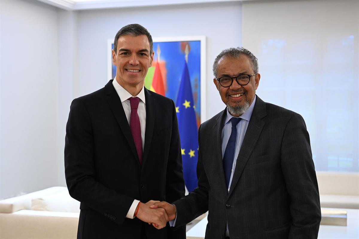 12/05/2026. Pedro Sánchez comparece junto al director general de la Organización Mundial de la Salud (OMS). El presidente del Gobierno, Pedr...