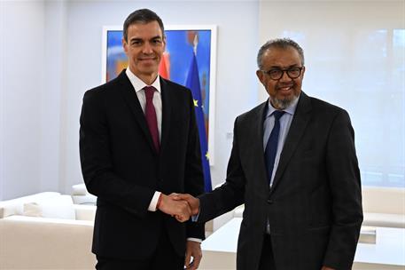 12/05/2026. Pedro Sánchez comparece junto al director general de la Organización Mundial de la Salud (OMS). El presidente del Gobierno, Pedr...