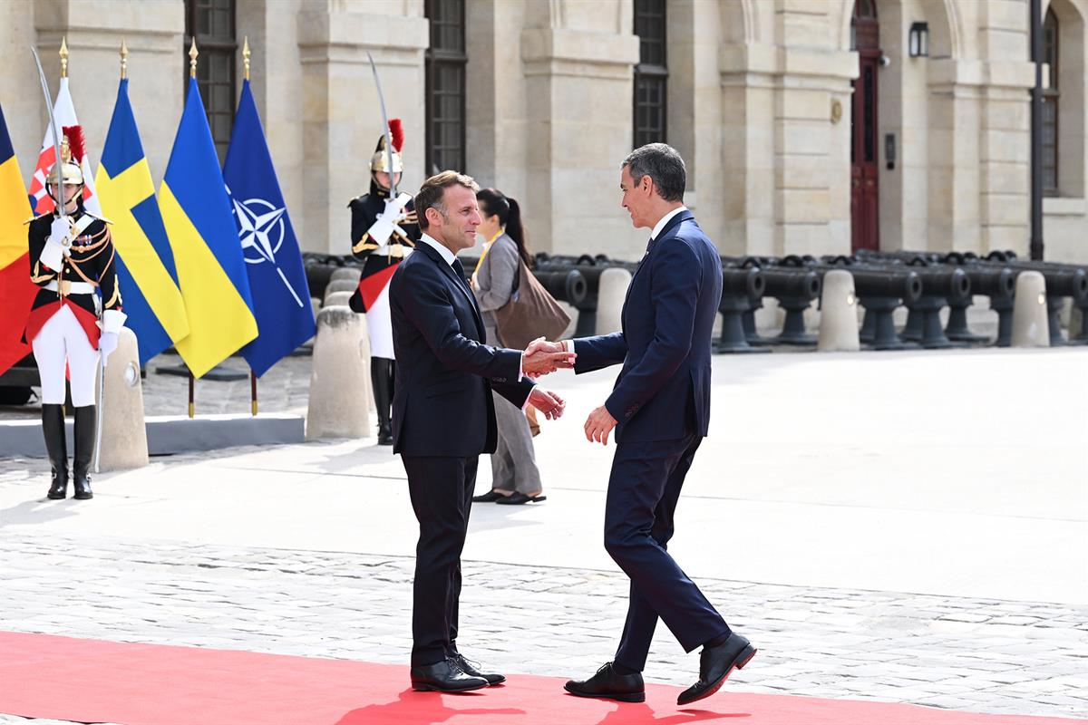 13/07/2026. Coalición de Voluntarios para Ucrania. El presidente de la República Francesa, Emmanuel Macron, recibe al presidente del Gobiern...