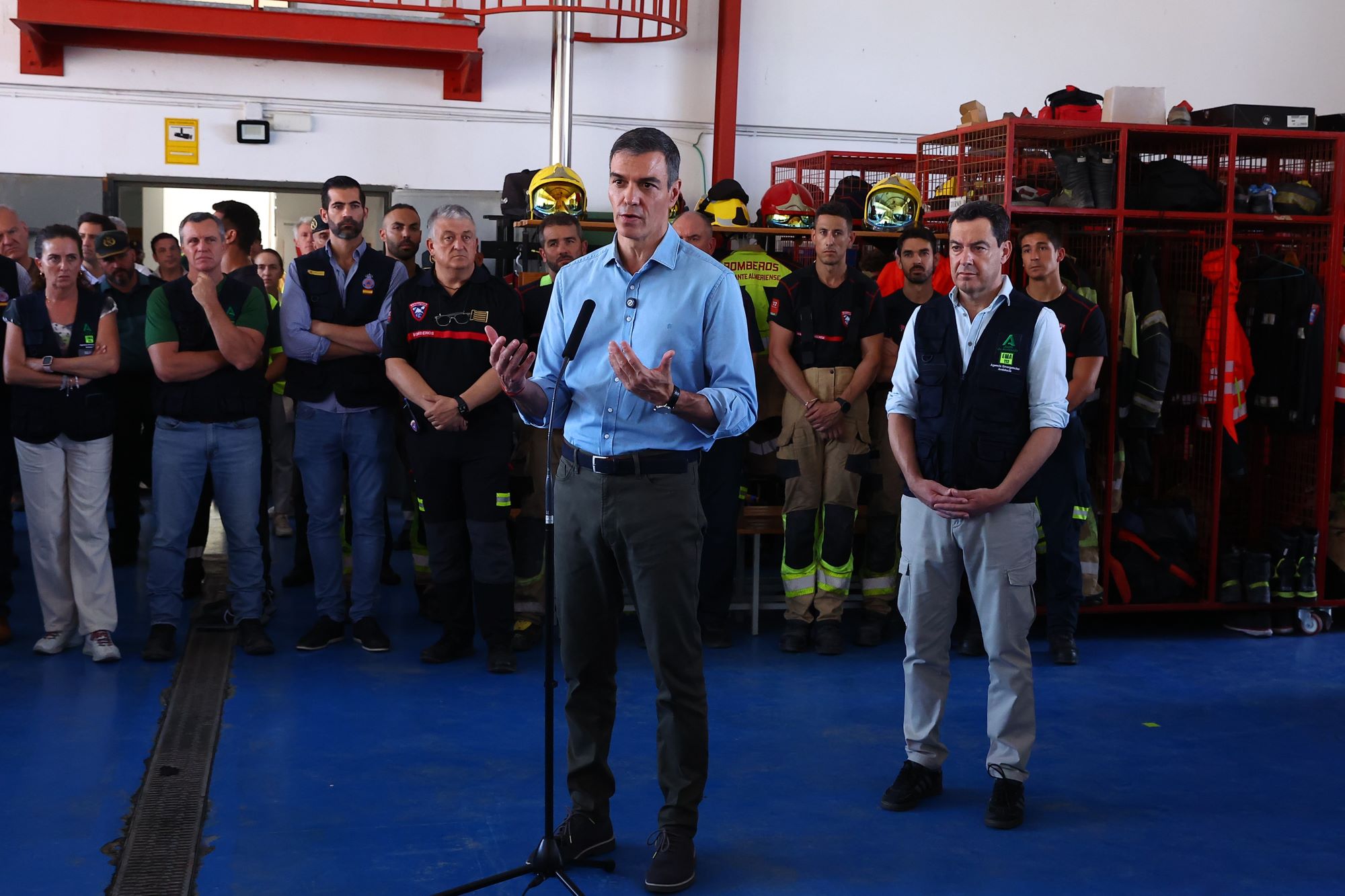 Pedro Sánchez durante la vivista a Los Gallardos