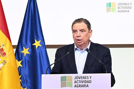 14/01/2026. Pedro Sánchez presents measures to facilitate agricultural activity. The Minister for Agriculture, Fisheries and Food, Luis Plan...