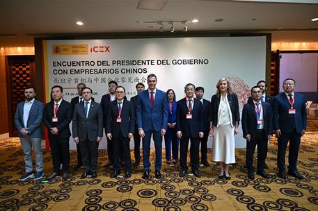 14/04/2026. Pedro Sánchez travels to China. The President of the Government of Spain, Pedro Sánchez, during his meeting with business leaders