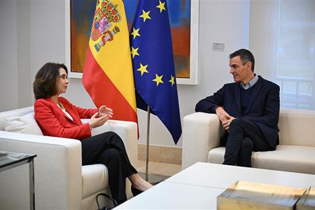 15/01/2026. The President of the Government receives representatives of the Veolia Group. The President of the Government, Pedro Sánchez, an...