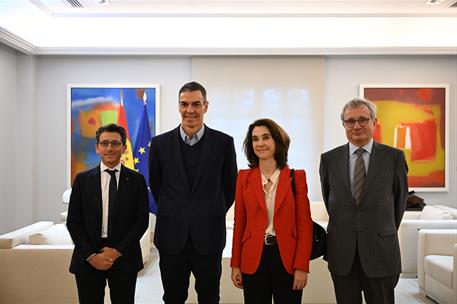 15/01/2026. The President of the Government receives representatives of the Veolia Group. The President of the Government of Spain, Pedro Sá...