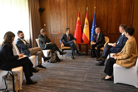 15/04/2026. Pedro Sánchez travels to China. The President of the Government of Spain, Pedro Sánchez, during the meeting at the EU-China Cham...