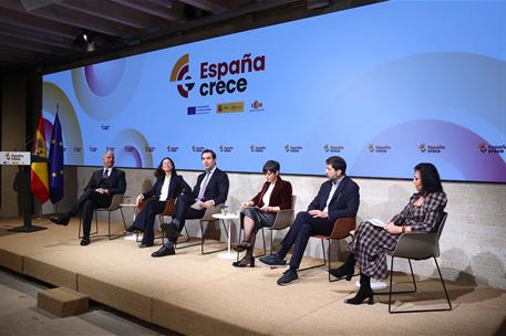 El ministro de Econmía, Comercio y Empresa, Carlos Cuerpo, en la presentación del fondo 'España crece'
