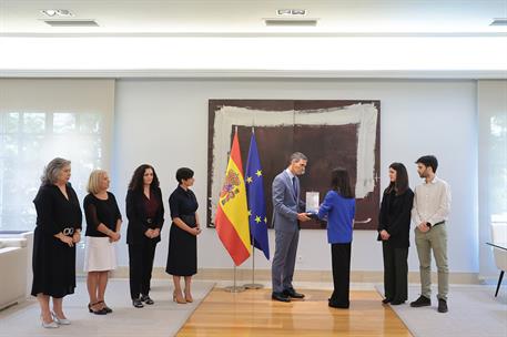 16/09/2026. Gran Cruz de la Orden del Mérito Civil, a título póstumo, a David Lucas. El presidente del Gobierno, Pedro Sánchez, entrega la c...