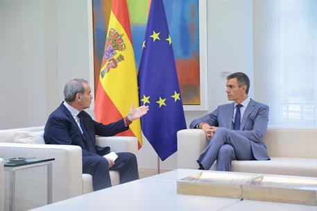 16/09/2026. Encuentro con el secretario general Iberoamericano. El presidente del Gobierno, Pedro Sánchez, y el secretario general iberoamer...